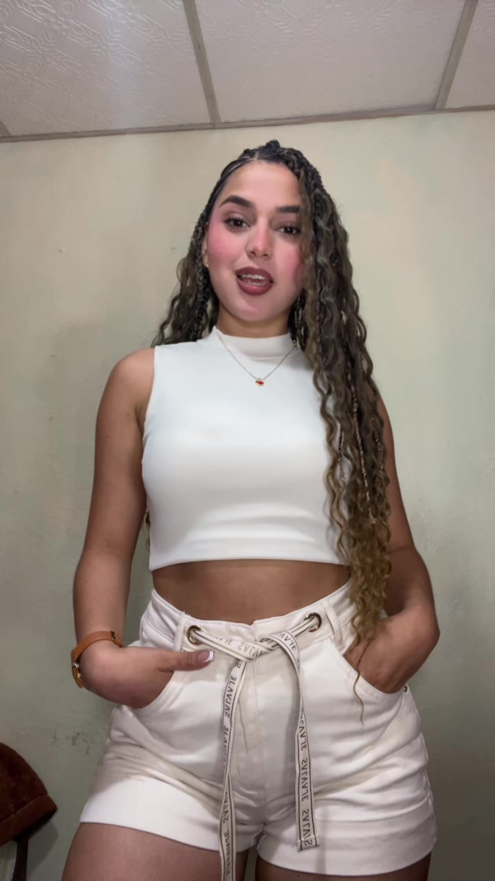 @Ariannys🤍