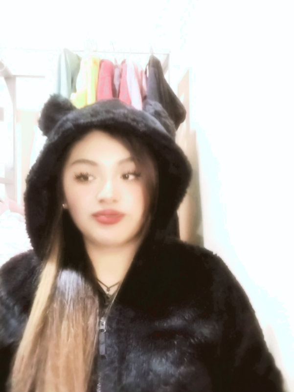 @🍒 𝑅♡ssy--Falc♡n💋