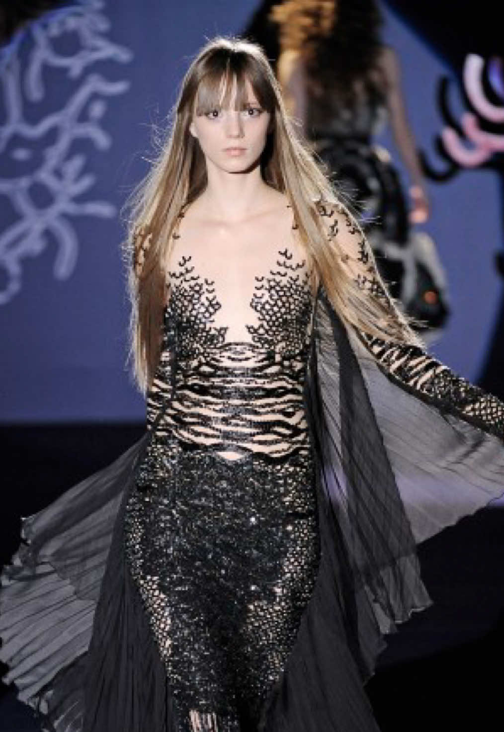 @halitella VERSACE 💜