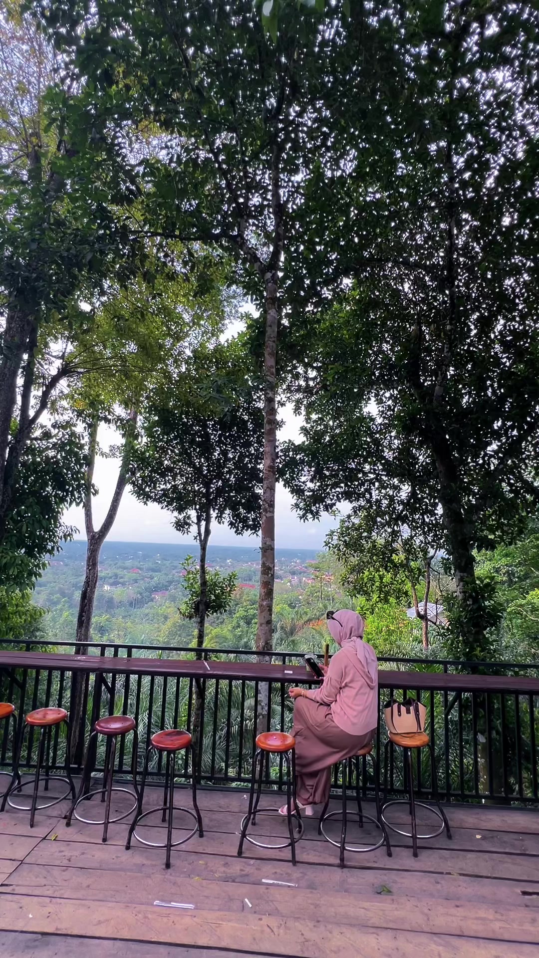 @Ella Rajzur
