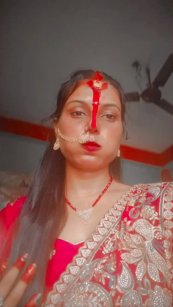 @🦋🌍*Unique_Queen_👑🎀