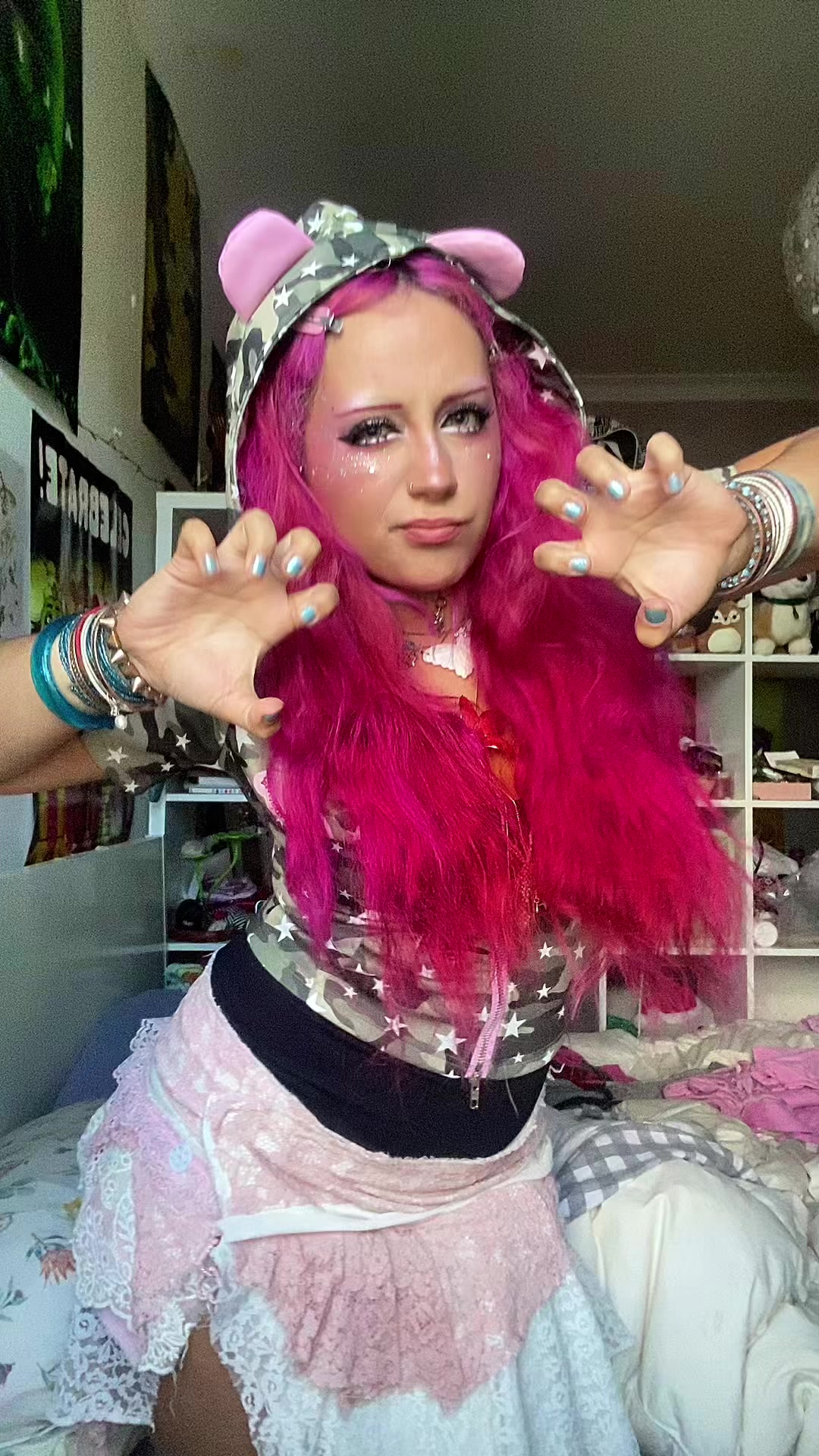 @faux_tropicana