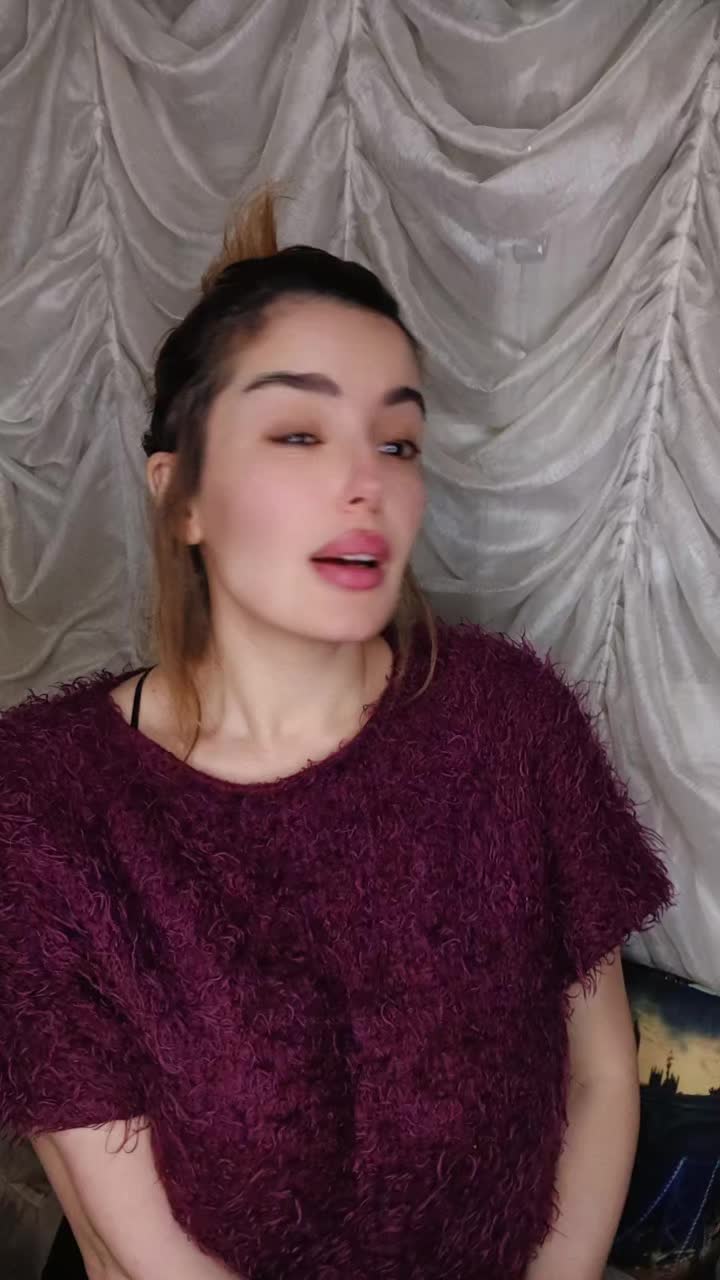 @Emna Fine ✨️
