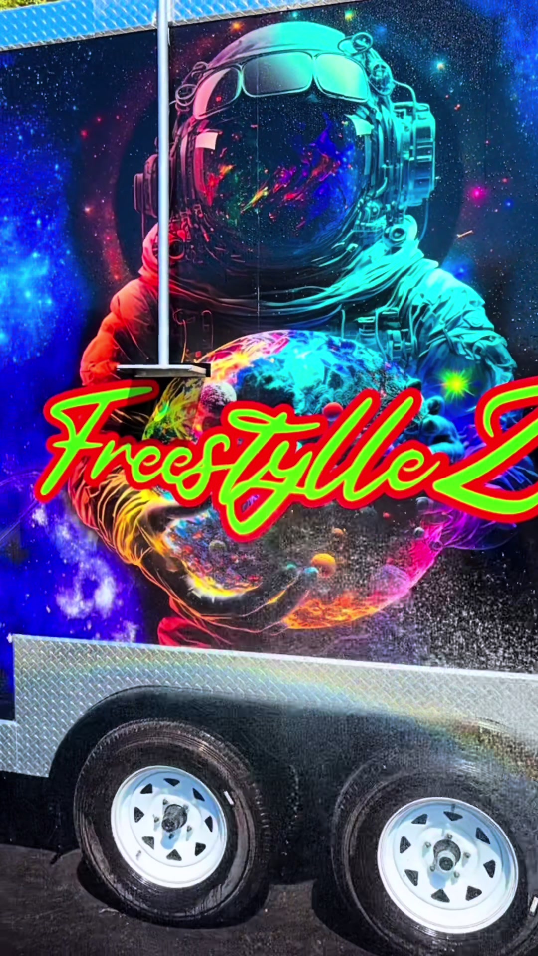 @Freestyllez