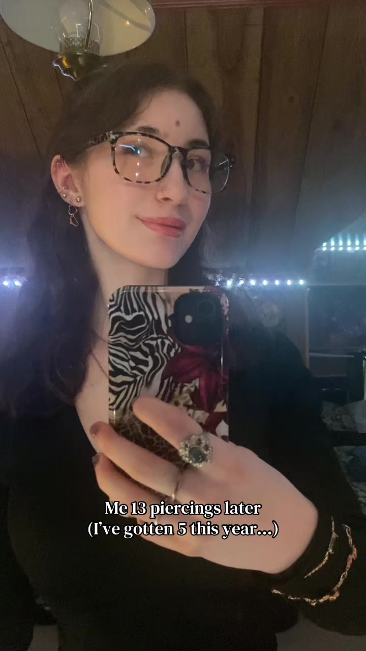 @𝒦𝒶𝓁𝑒𝒾𝑔𝒽 ℬ𝓇𝒶𝒹𝒻𝑜𝓇𝒹