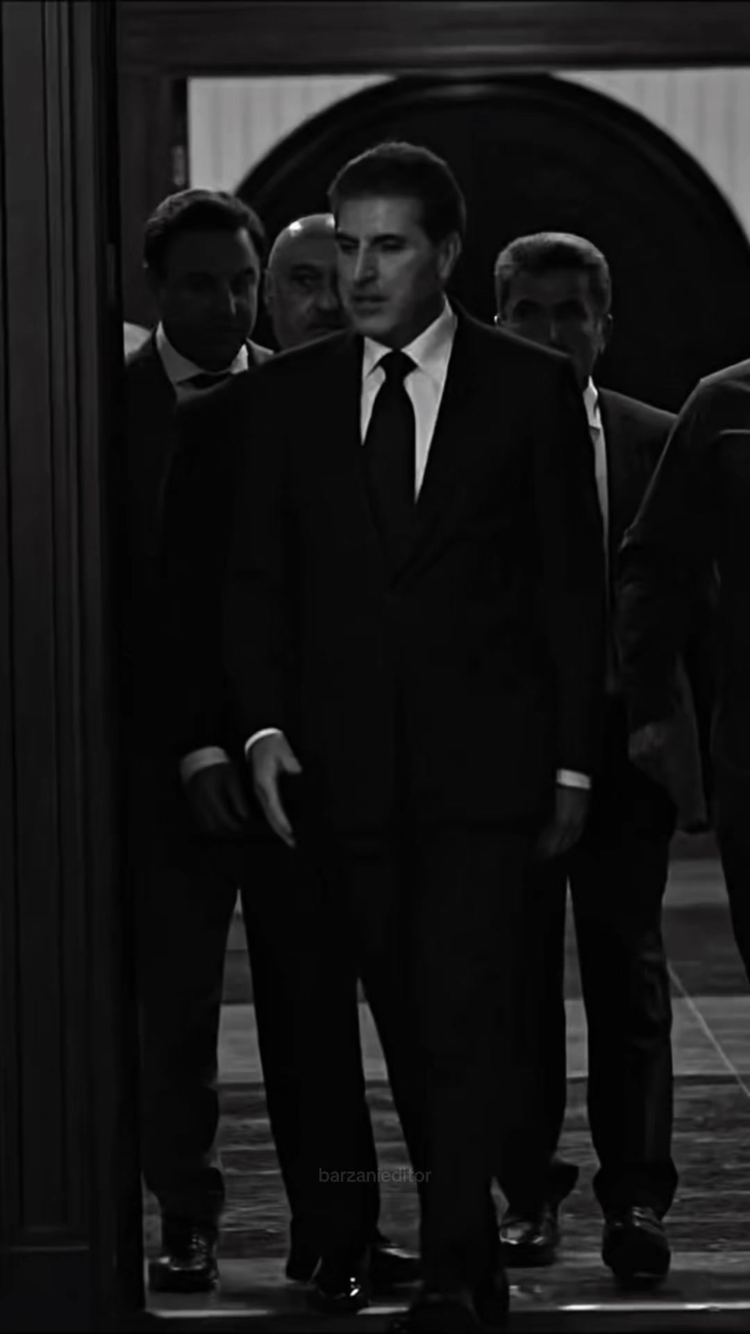 @𝐁𝐀𝐑𝐙𝐀𝐍𝐈♕-𝐄𝐃𝐈𝐓𝐎𝐑