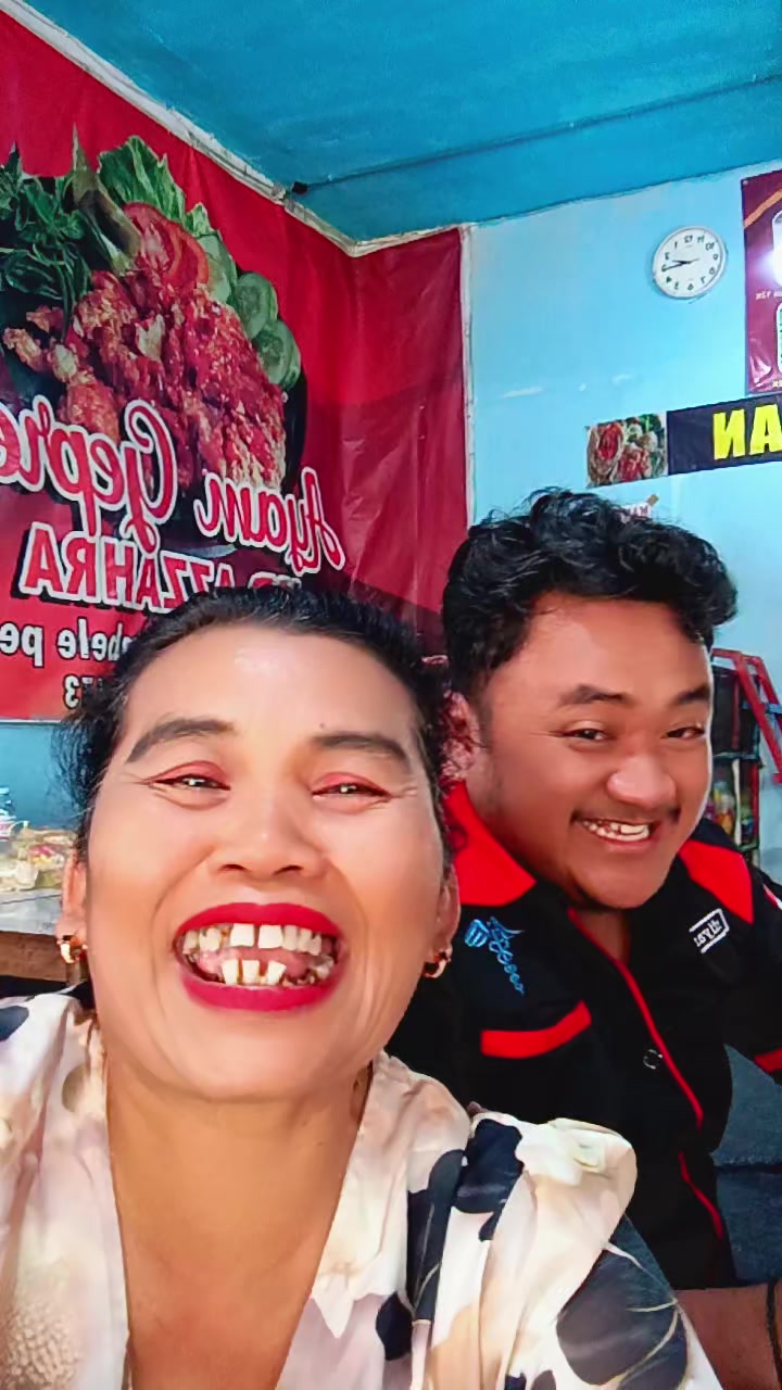 @Mak Krombong