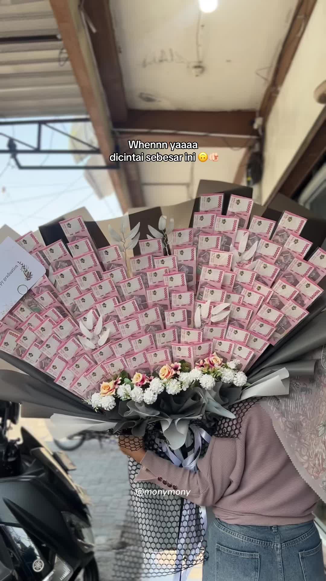 @monyflowersolo