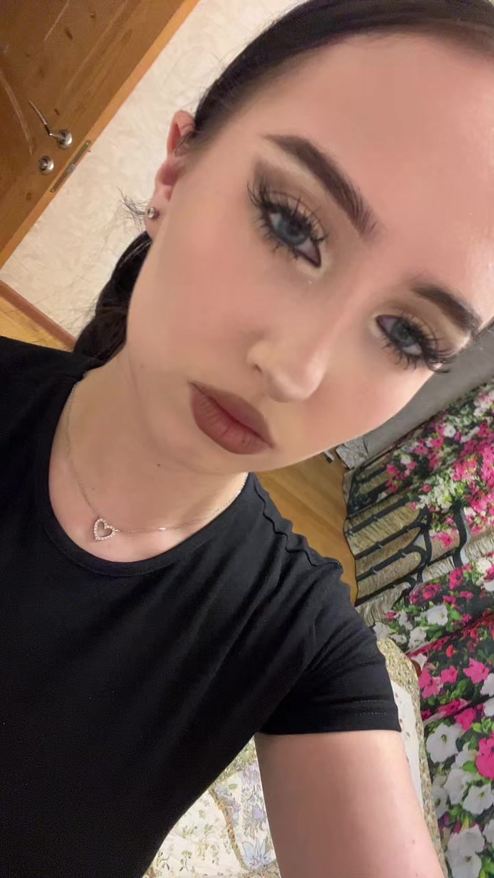 @лена вик