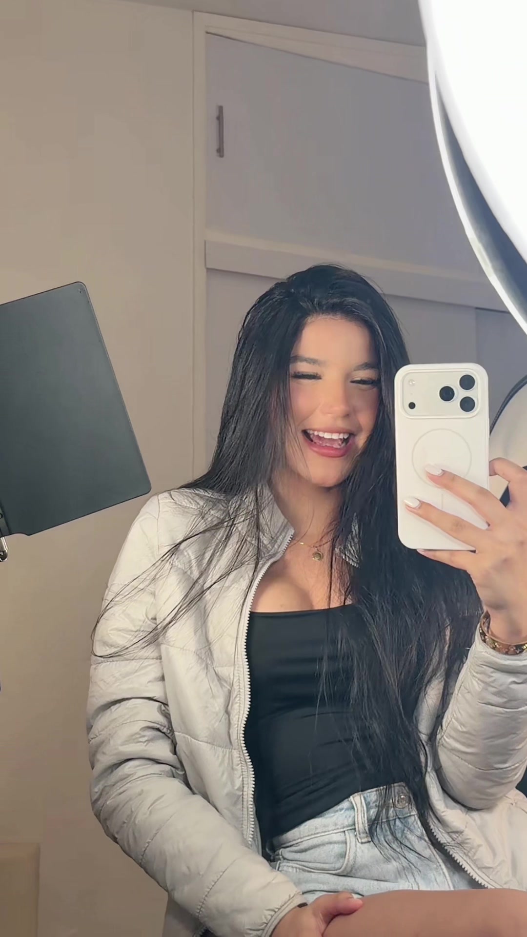 @Victoria🌼 hija de Erick99GM