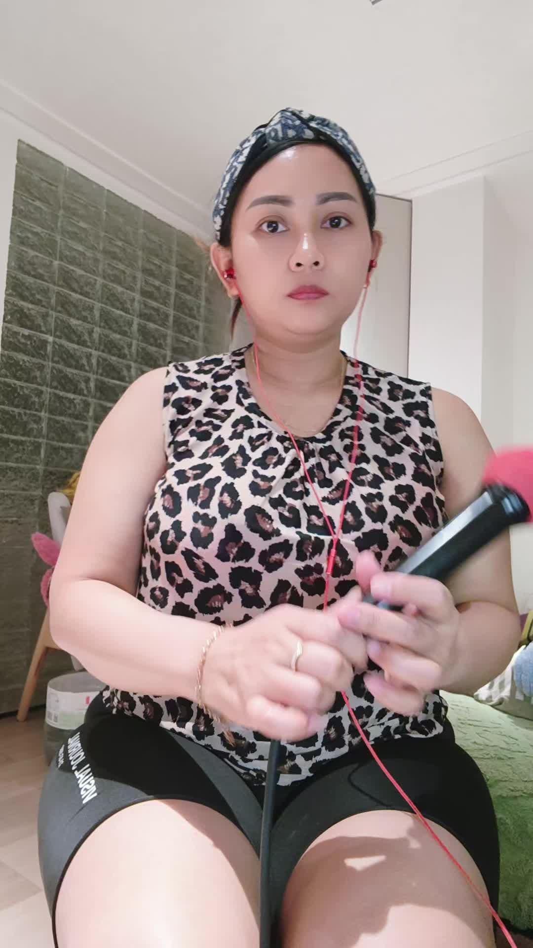 @๐ฎ๐ฉ๐Nonik Masinih ๐๐จ๐ณ
