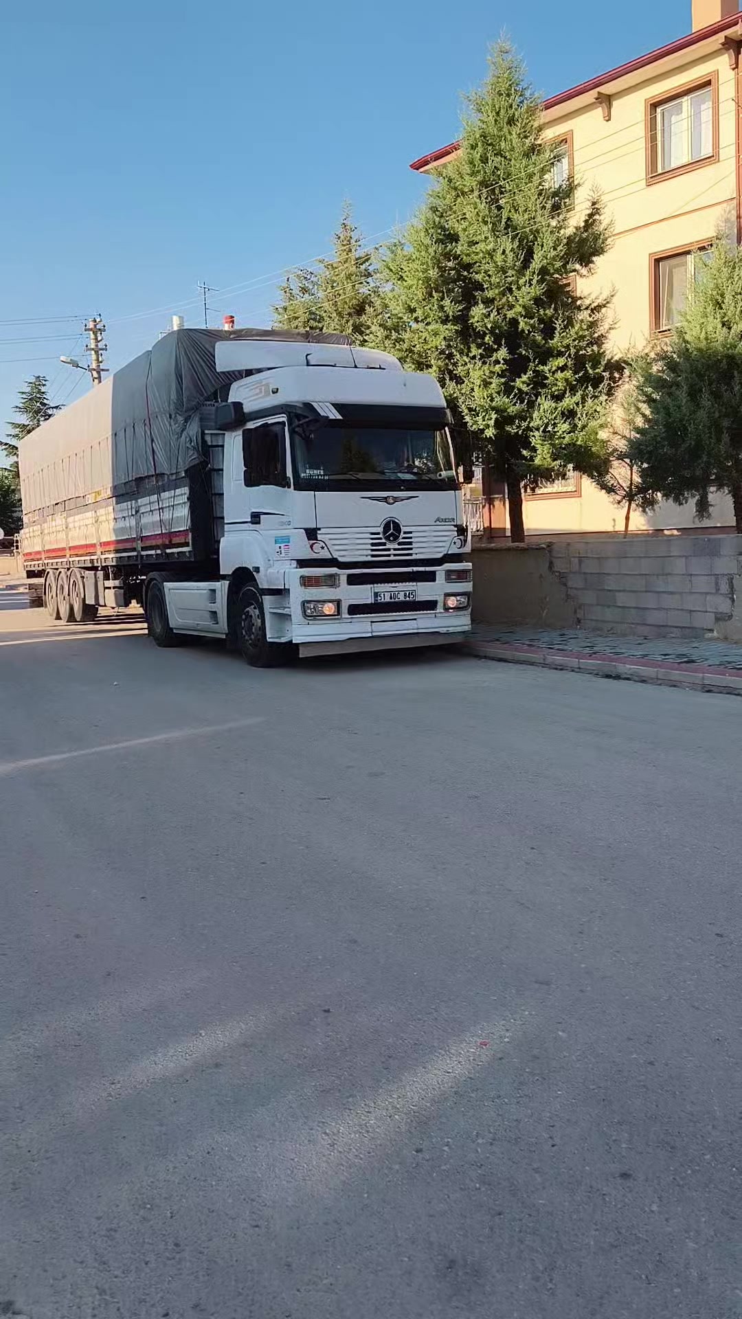 @Bir kelebek 🦋 misali ömrüm