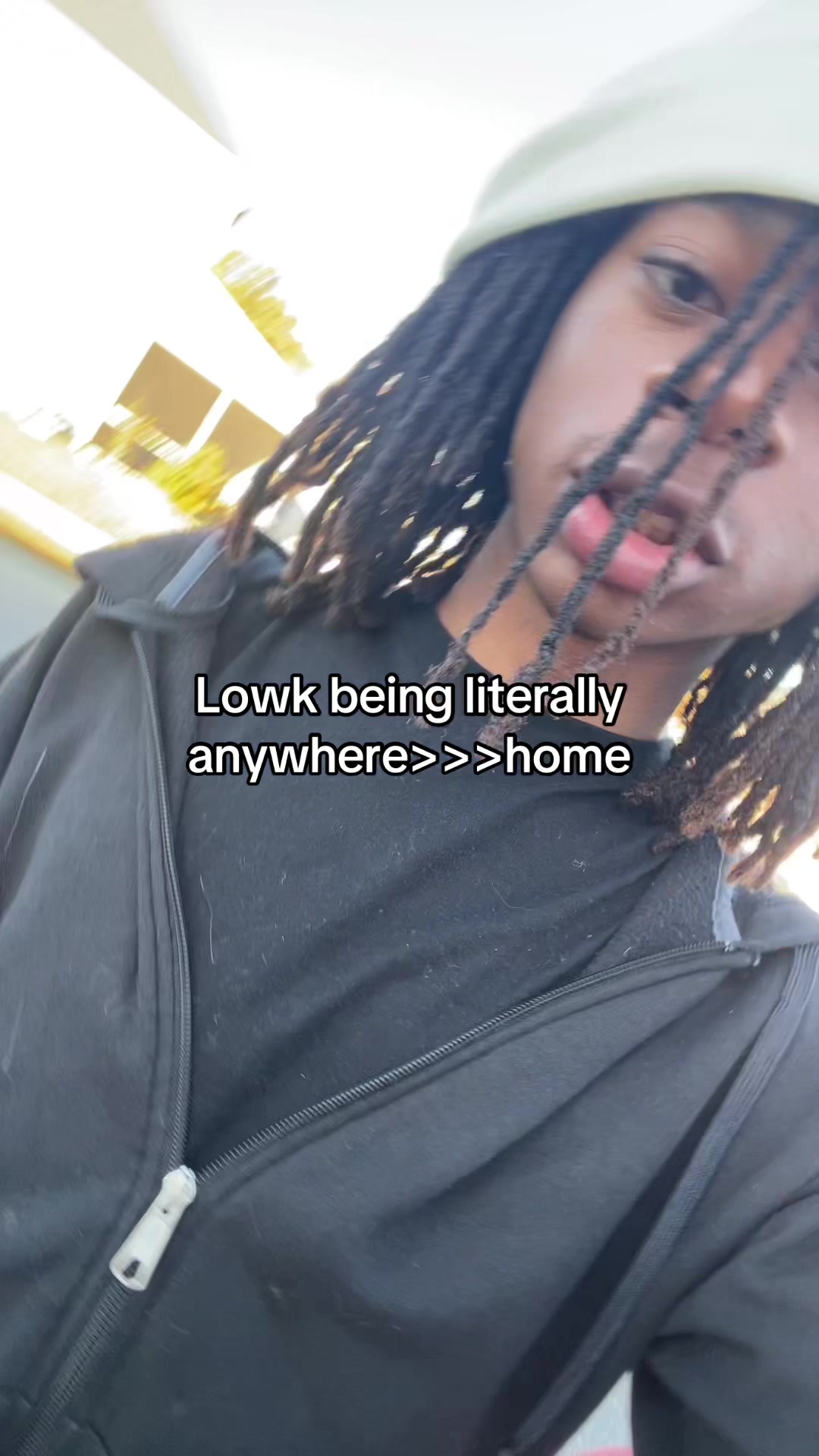 @🀥