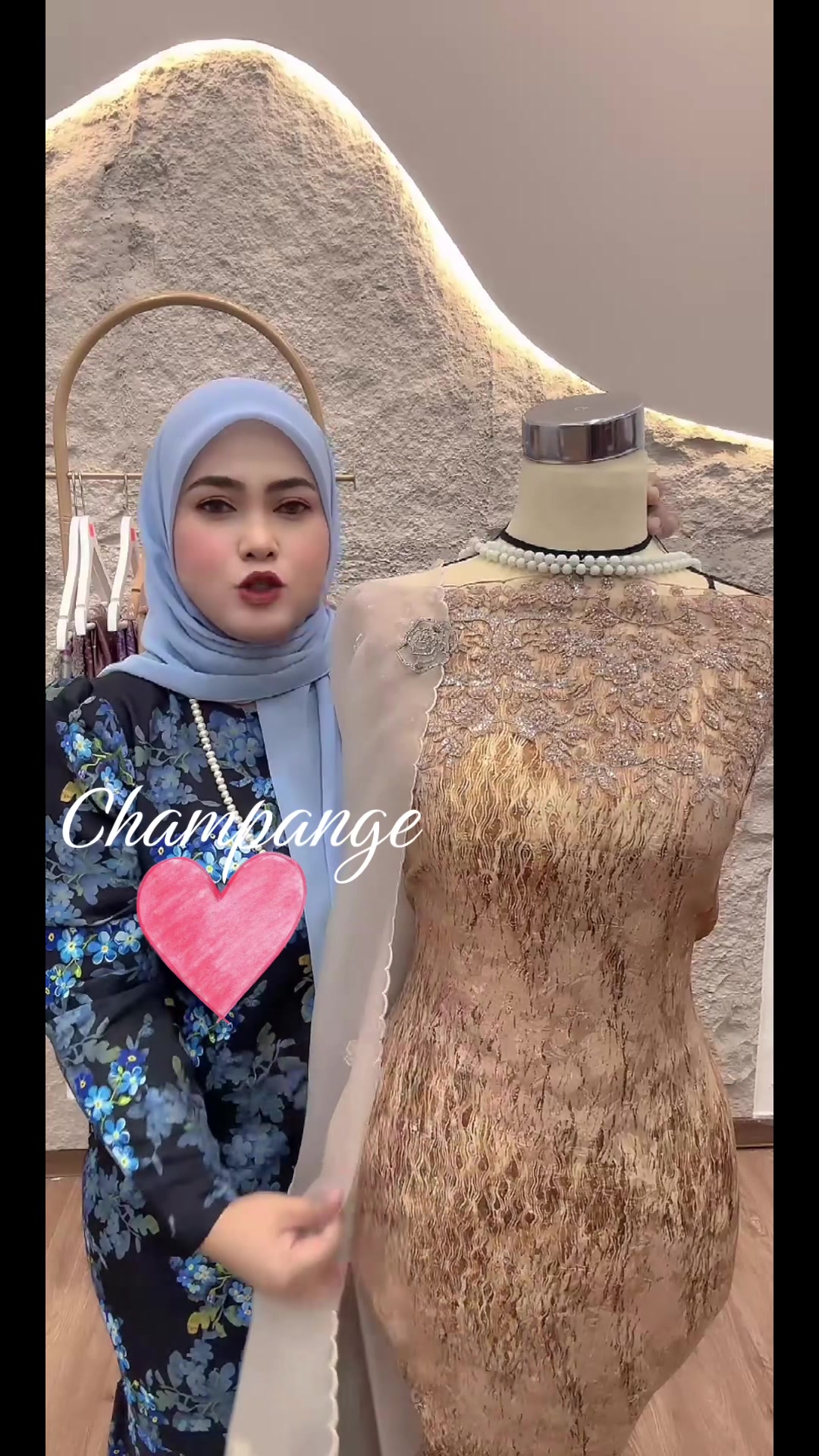 @QaleeshaHq