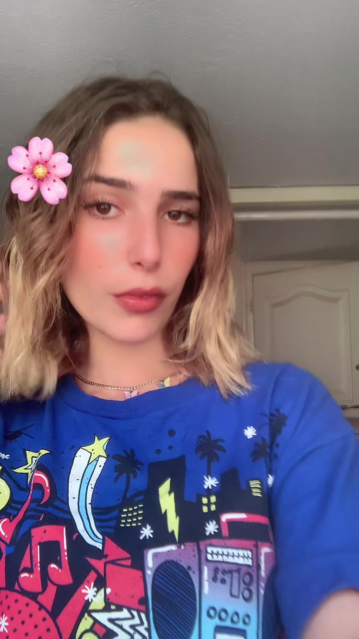 @🦋lôû Dæ🦋
