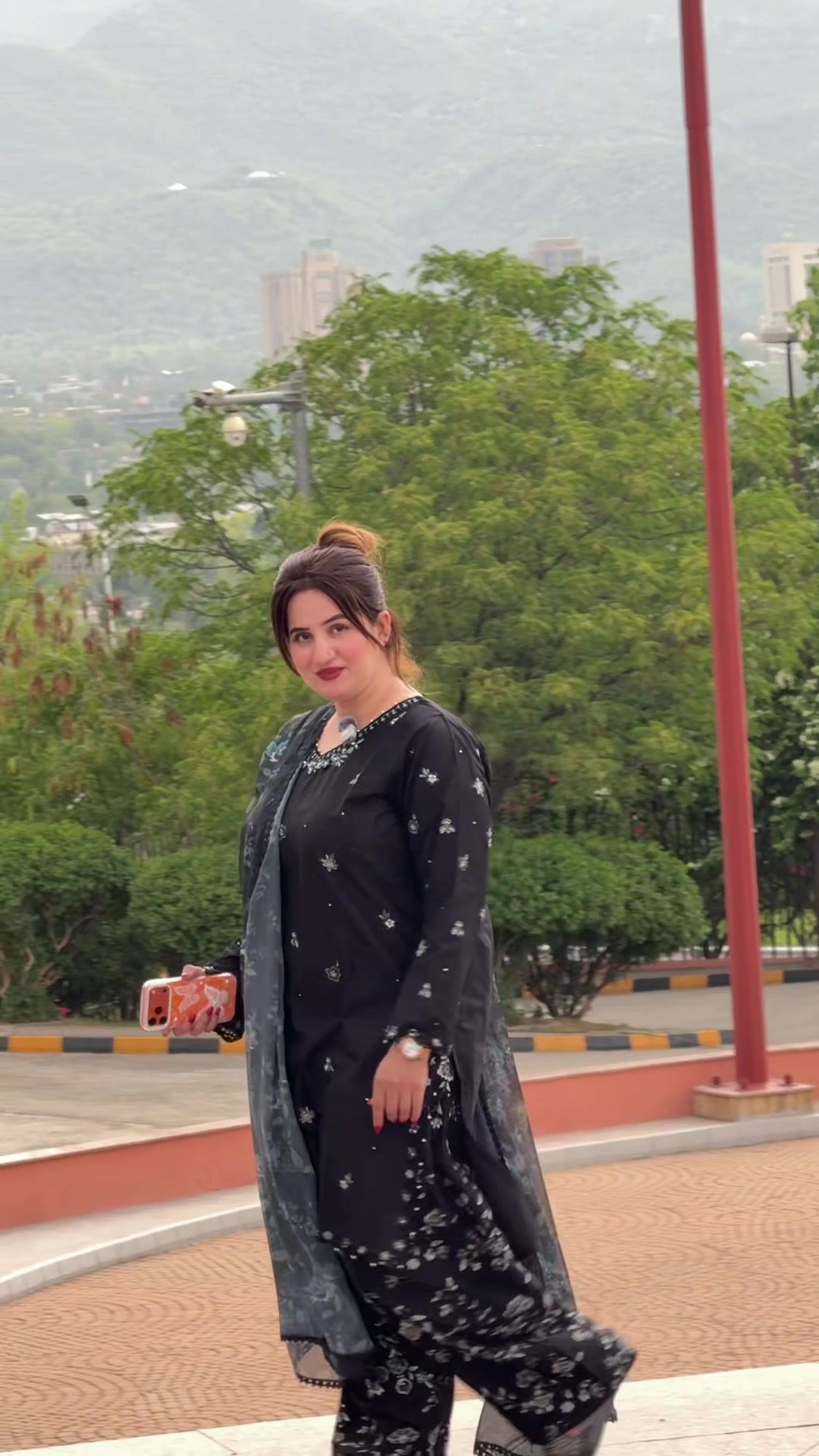 @Sumbal khan gee