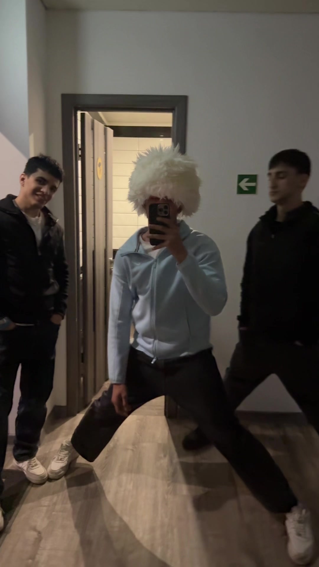 @avdabro#kvkz