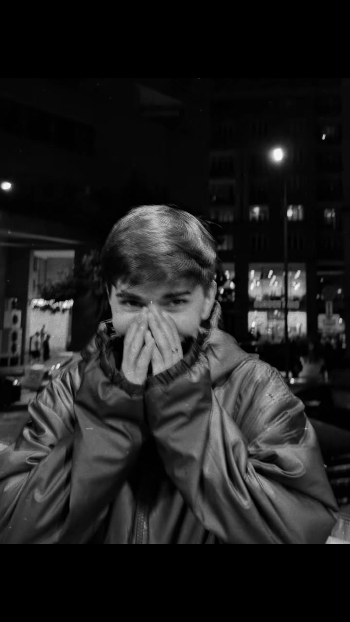 @Zar🖤