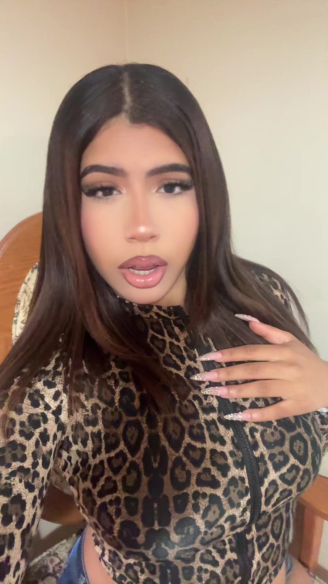 @E💕