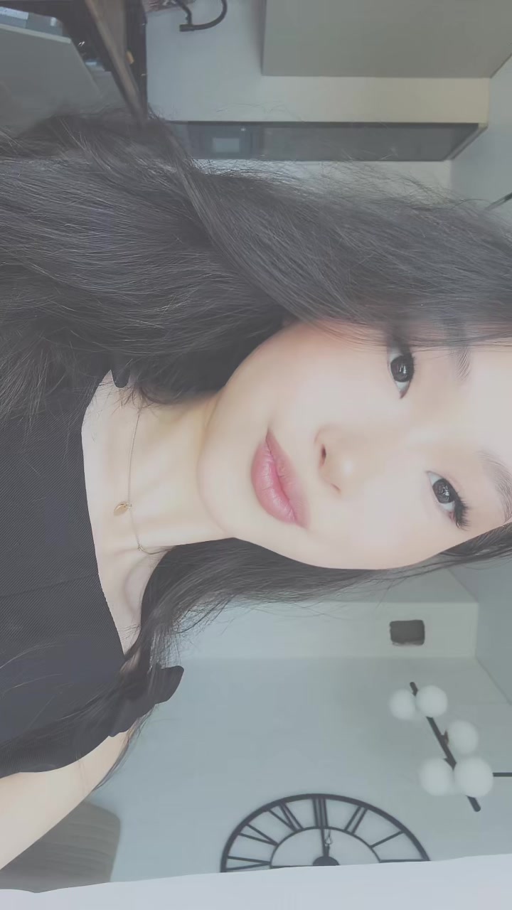@𝐏𝐚𝐤𝐡𝐨𝐦𝐨𝐯𝐚