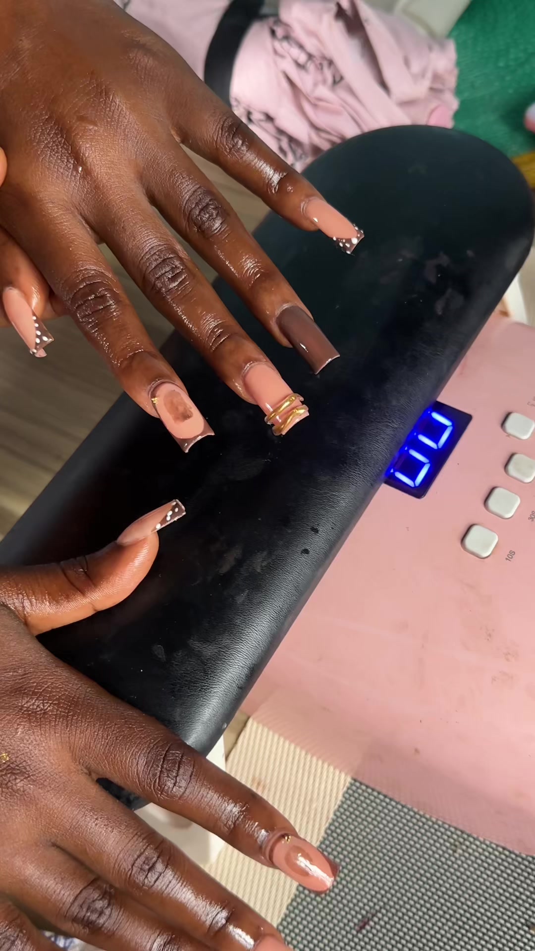 @NAIL TECH IN ABIOLA WAY ABATA