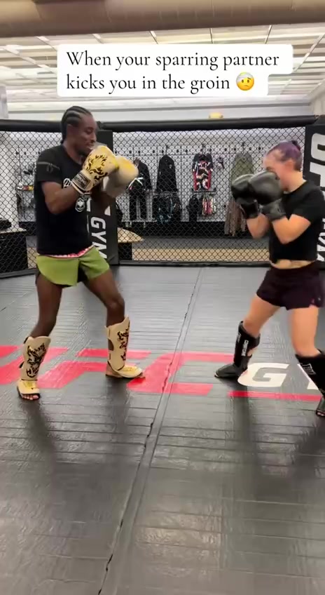 @ballbusting_queen