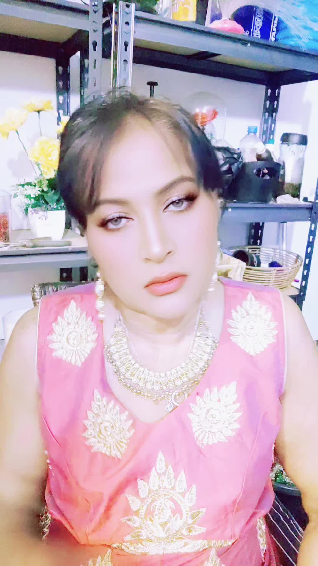 @Glowqueen Karen