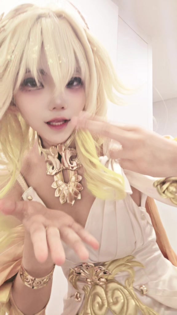 @퐁퐁 ♠︎ cos