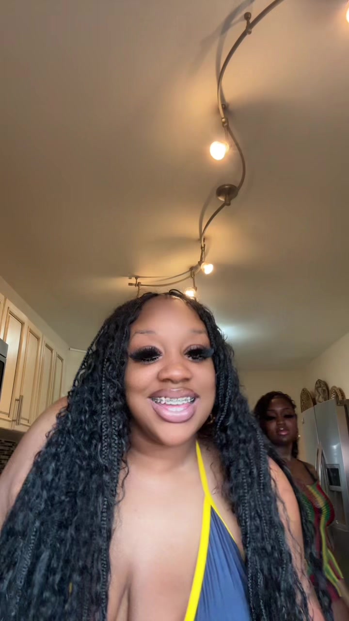 @Amy🤩