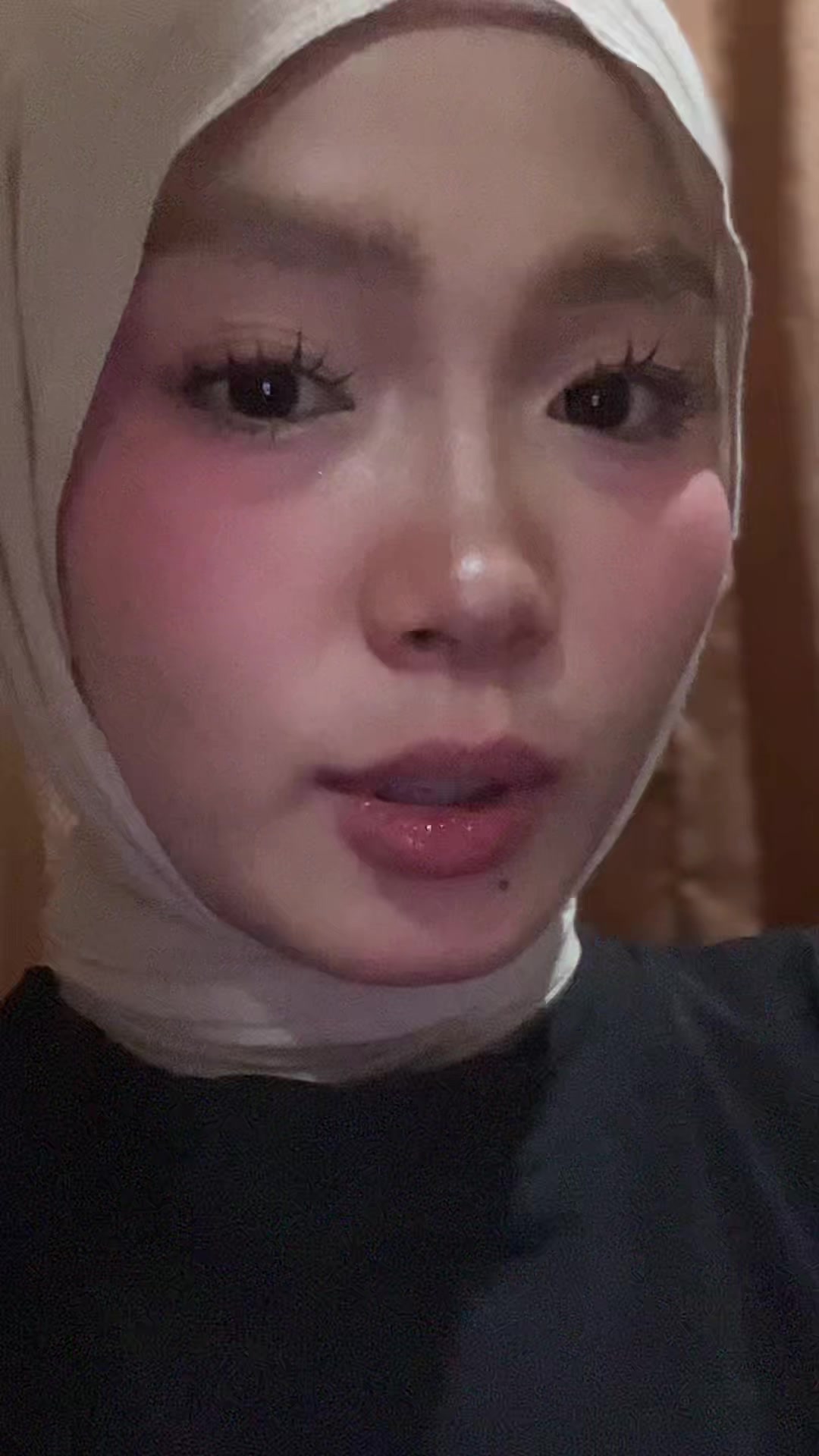 @Iyess🕊️