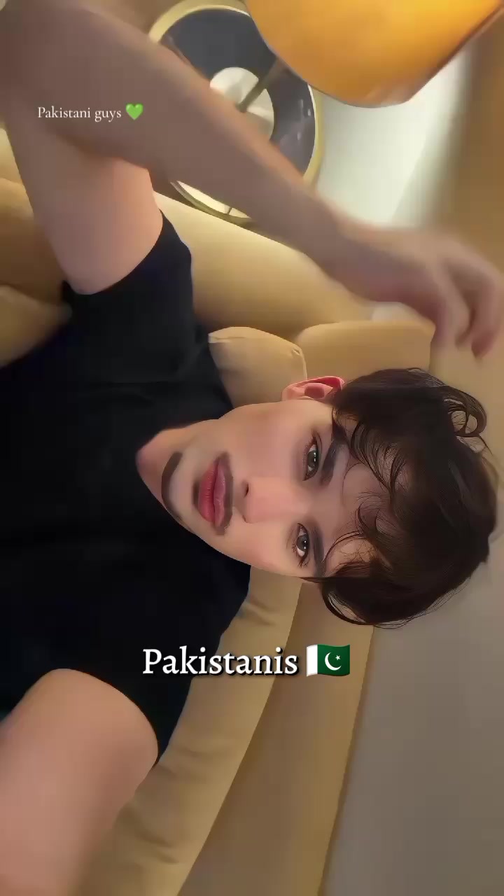@Pakistani guys💚