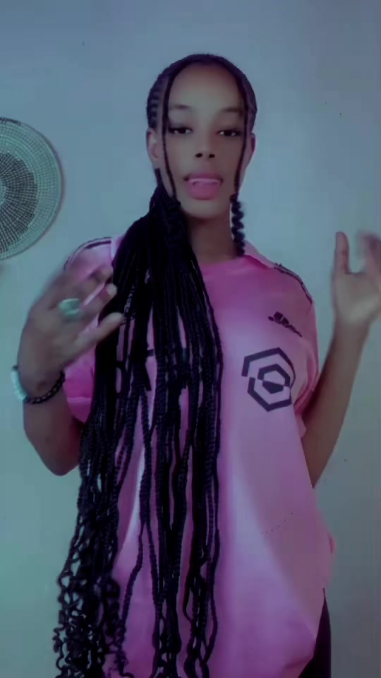 @Pretty——Linda 🫂🤤❤️🩹