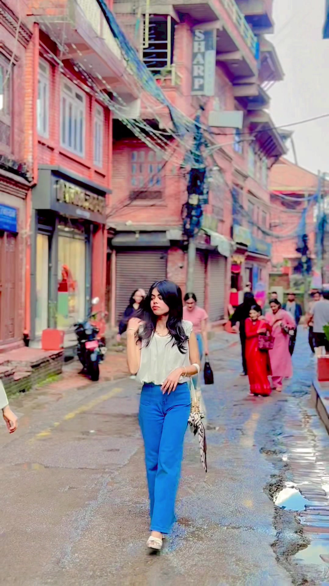 @Aarti Yadav🦜🦋