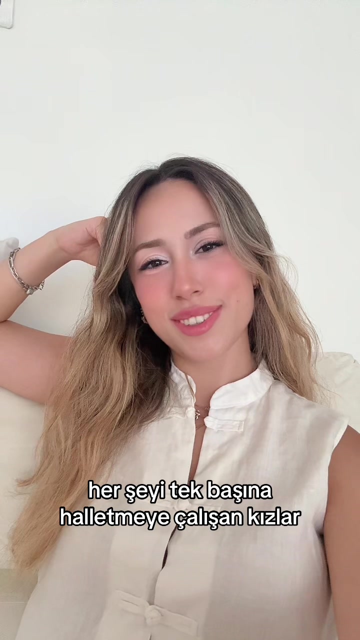 @ecewrld_