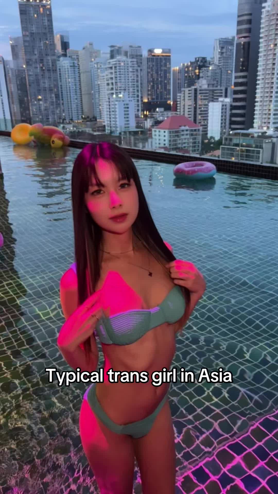 @Ava