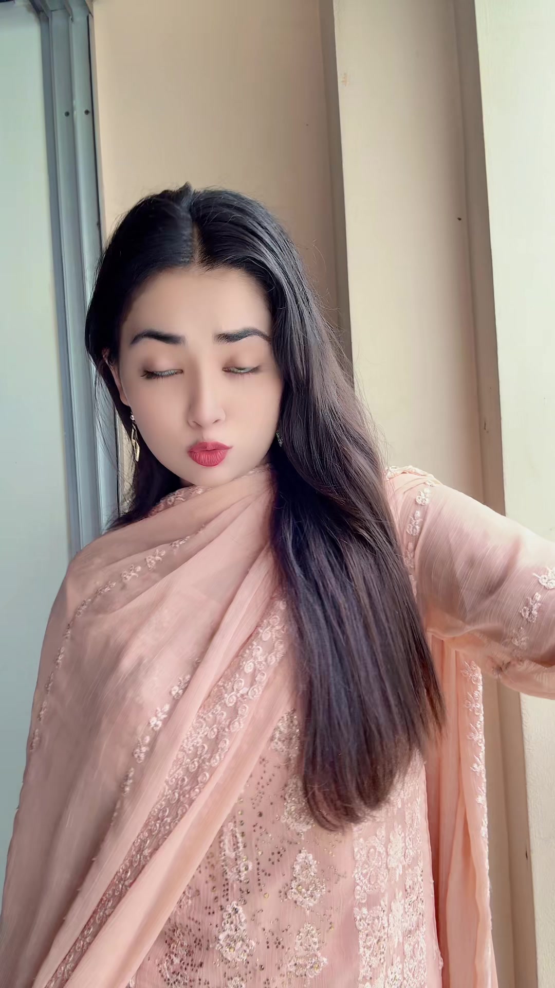 @✨RîYA💐