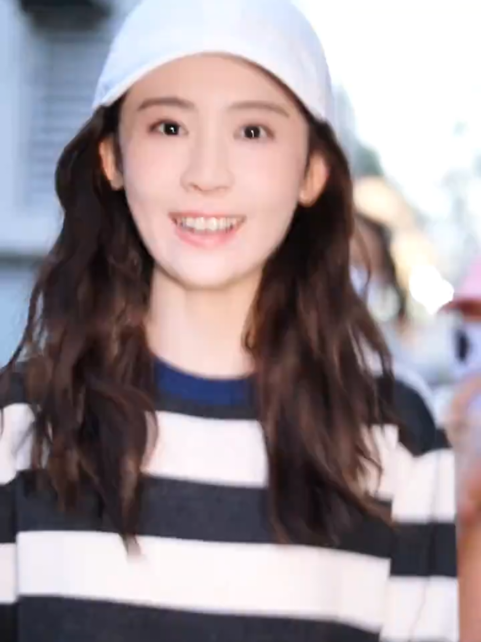 @Kẹo . Bông . Nhỏ ᥫᩣ
