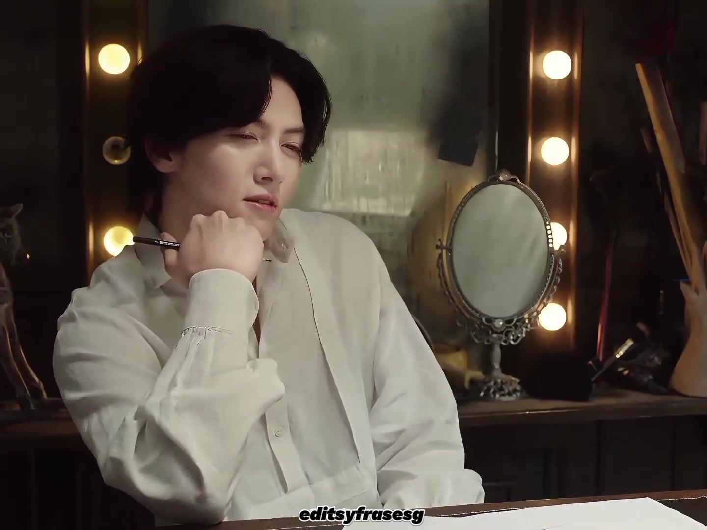 @EDITS Y FRASES G