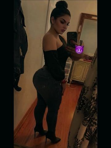 @🪼𝓒𝓲𝓷𝓭𝔂🍑👑♋️