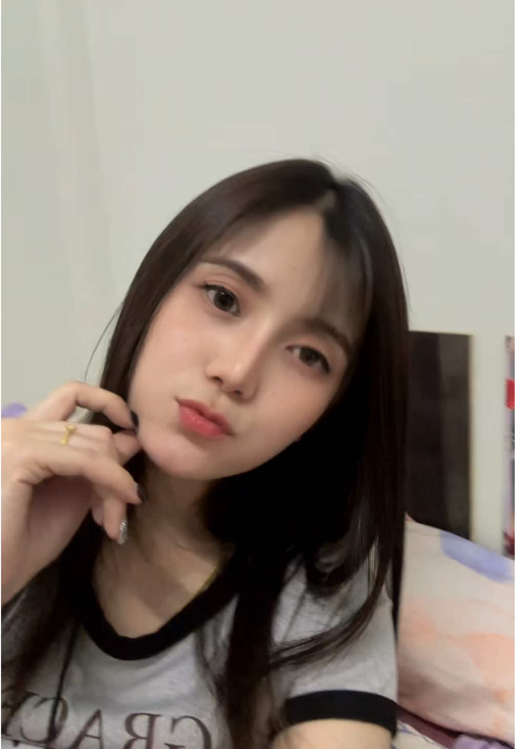 @AnnyMintra🤍
