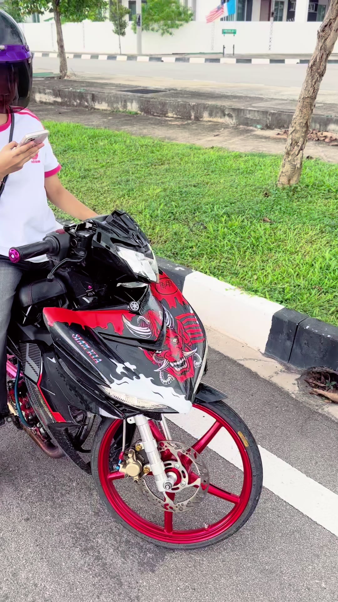 @Adik siam kia