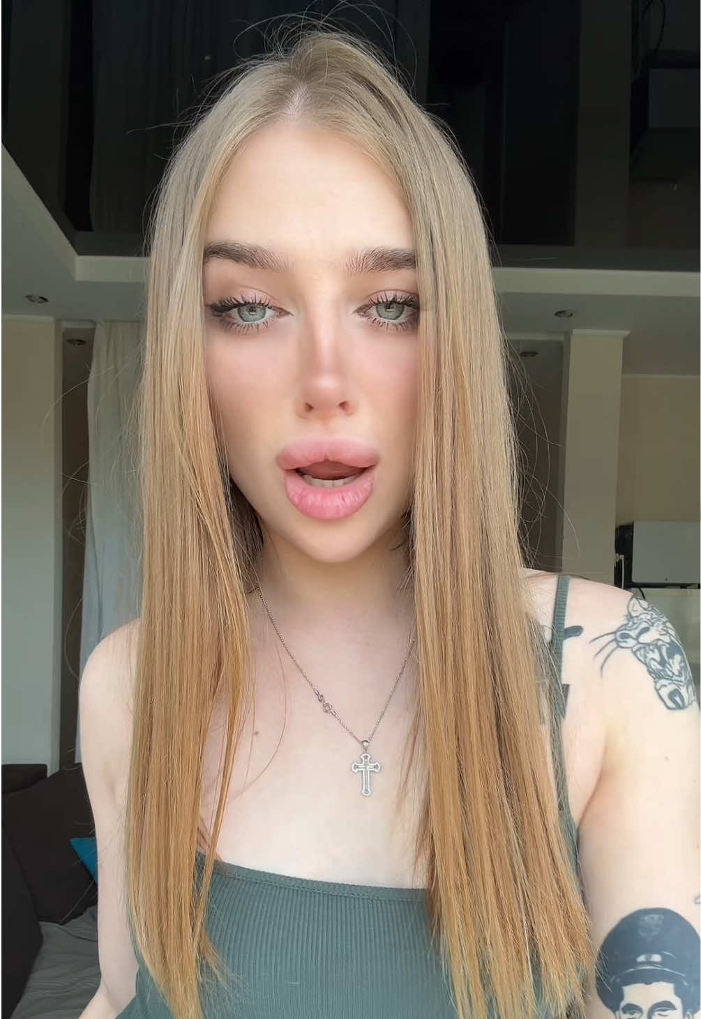 @lanaaaaaxx