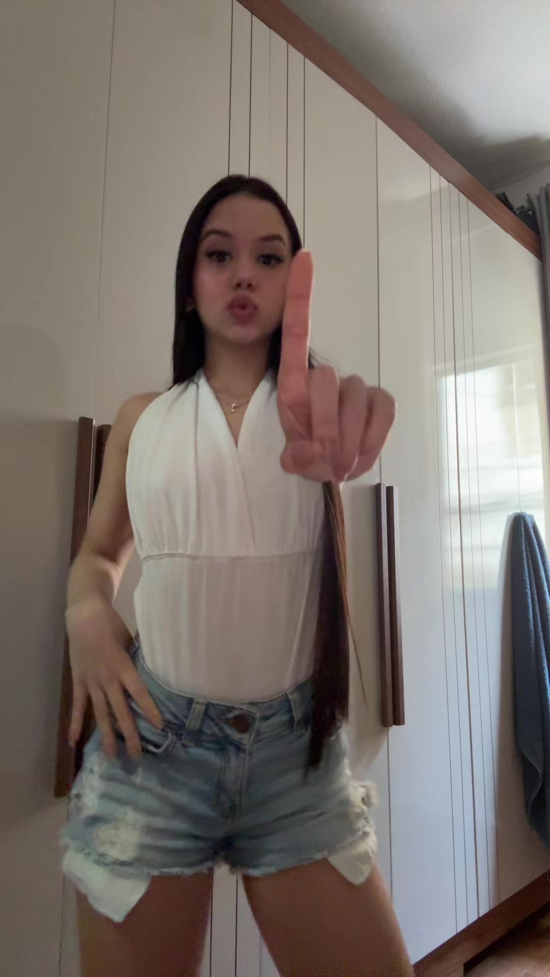 @_mary.alvees_