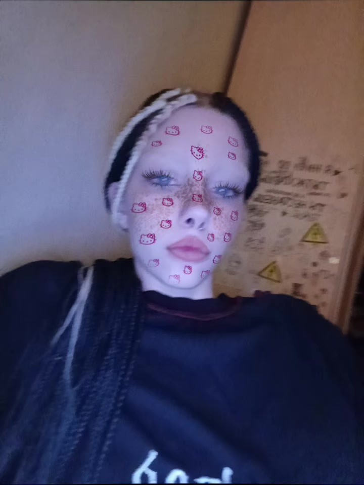 @кто я?👹