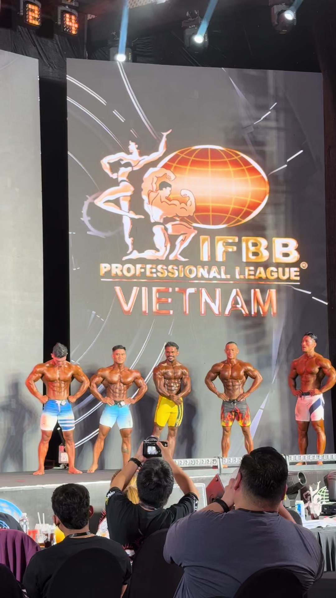 @IFBB PRO BEN ANH