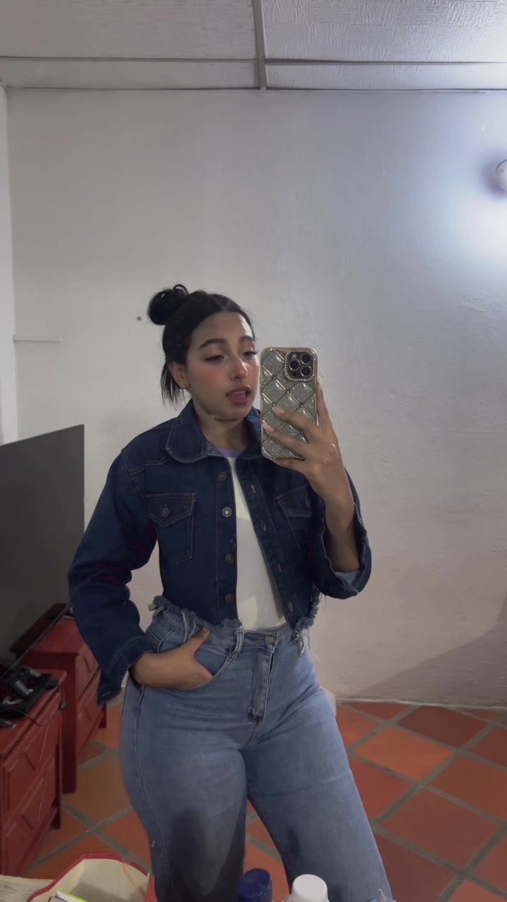 @Ana Hernández