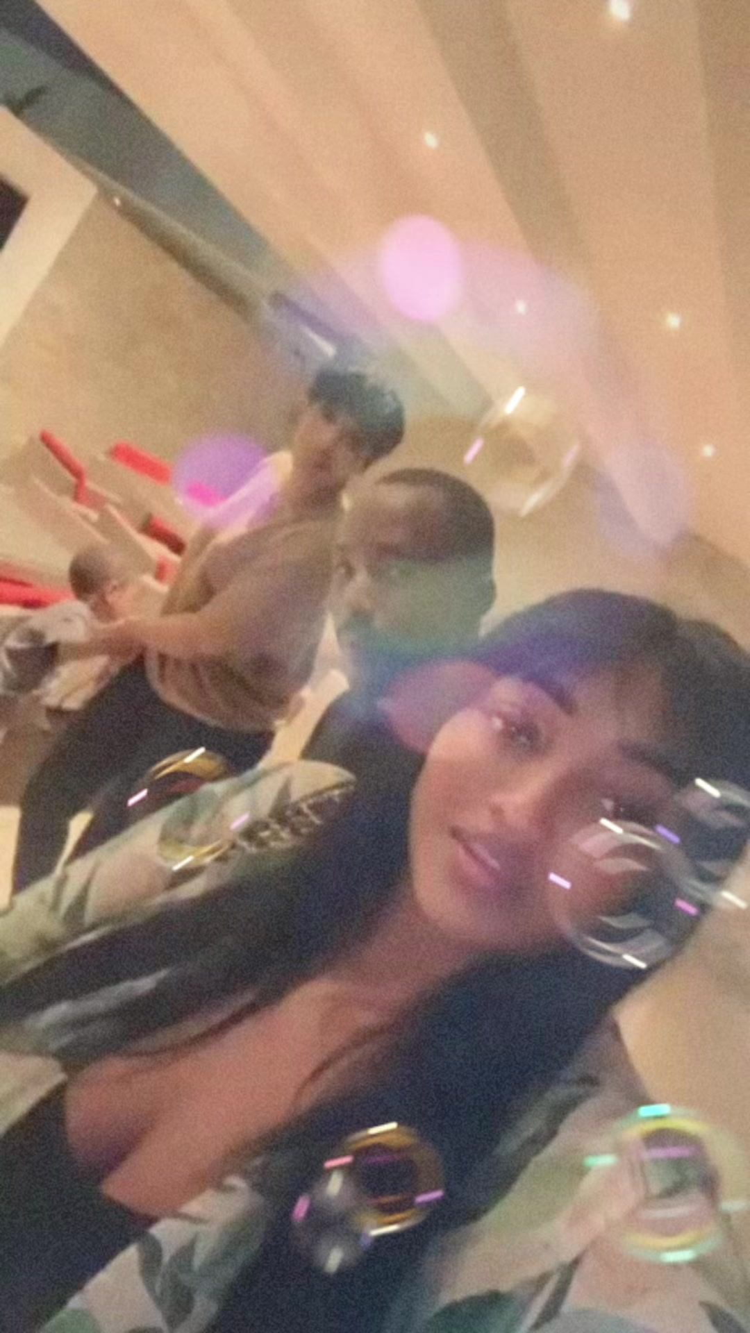 @leilakanediallo