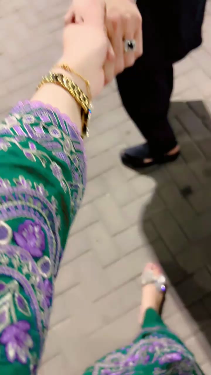@Gulaal 🦢