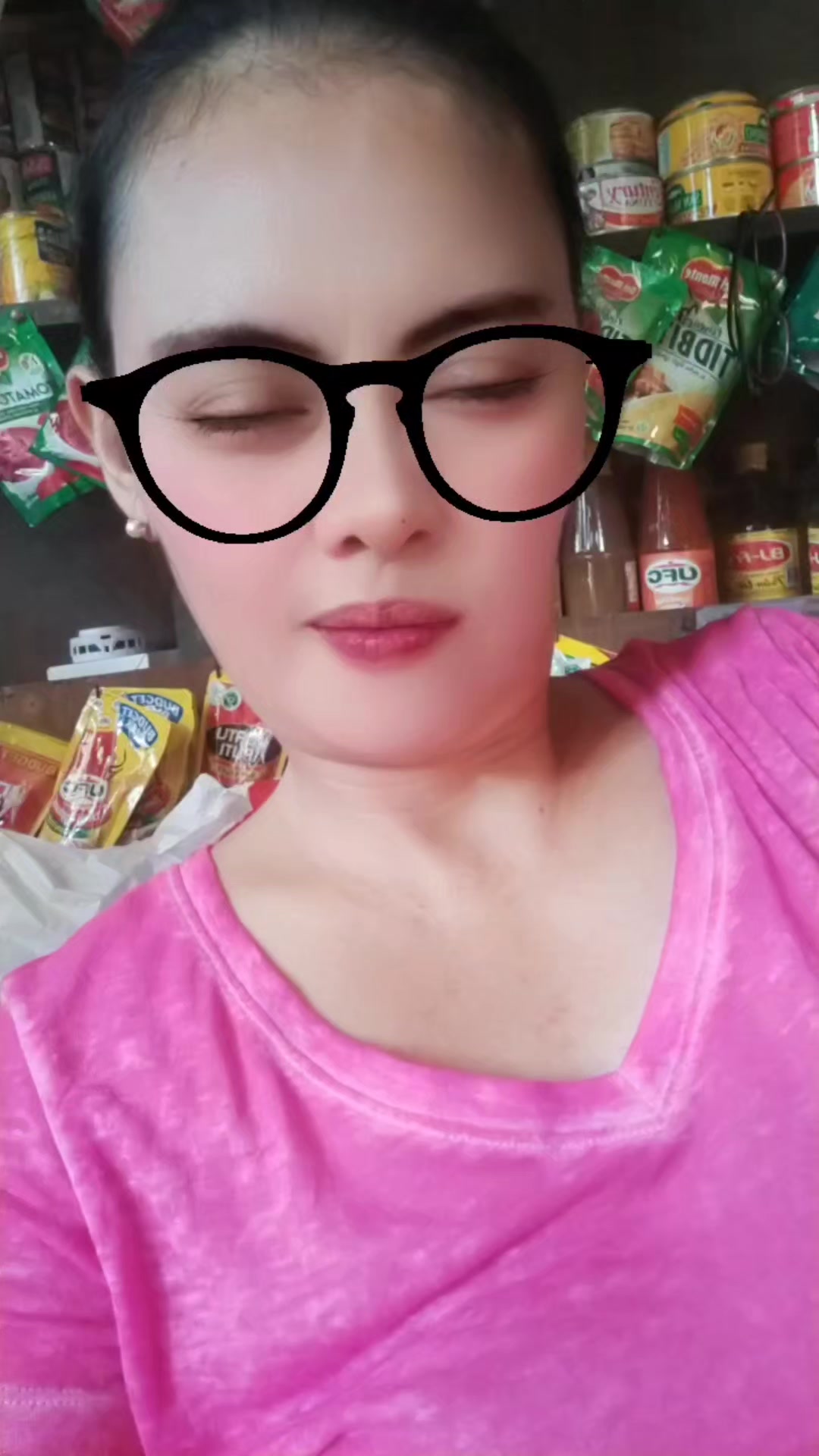 @nicole