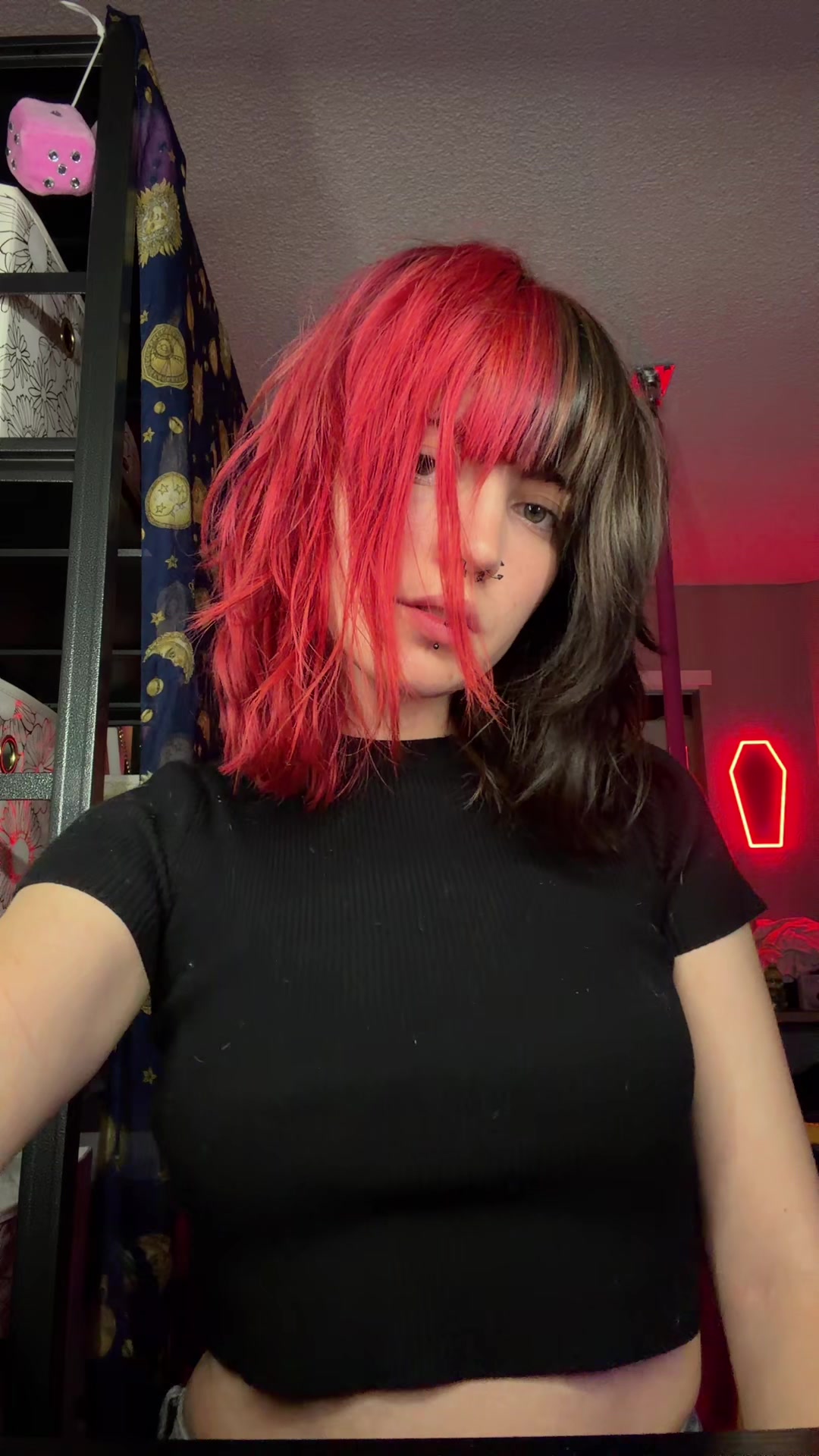 @Lil Bug🖤🍄